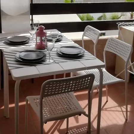 Terrasse Vue Mer, Gorguette A 1 Minute A Pied, Wifi,clim Parking Collectif